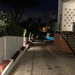 188 - Petunia - Pool And Balcony كاسكايس