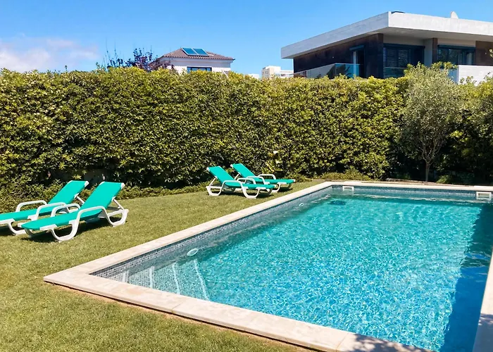 Apartment 188 - Petunia - Pool And Balcony